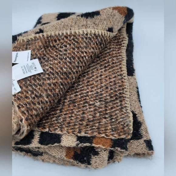 Leopard Print Soft Scarf NWT #804 - Picture 6 of 10